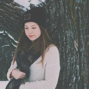 Meet your Posher, Elise